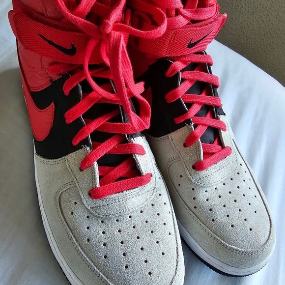 Nike Air Force 1 High 07 LV8 size 9 - Picture 4 of 4